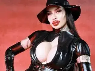 FetischBarbie auf Susi Live